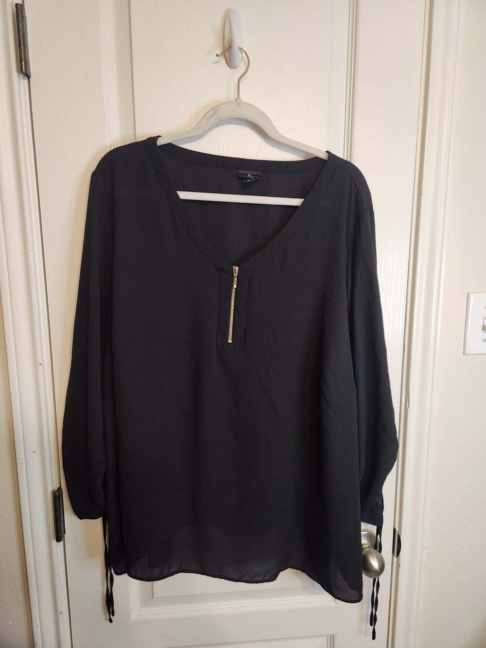 Worthington Woman Black V-Neck Zip Front Blouse Plus Size 3X